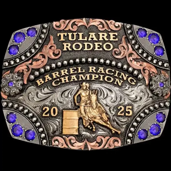 The New Orleans Custom Belt Buckle manifests New Orleans, always over the top! With 12 large cubic zirconias, this unique belt buckle can be fully personalized!