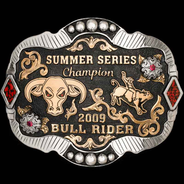 Crafted on a matted base, the Manawa Belt Buckle screams full rodeo action for the toughest men and women in the world. Features customizable crushed turquoise details and a unique silver border.