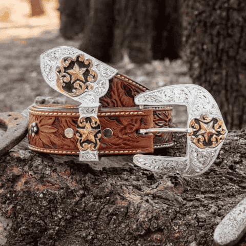 A silver belt buckle set - 3 Piece Buckle